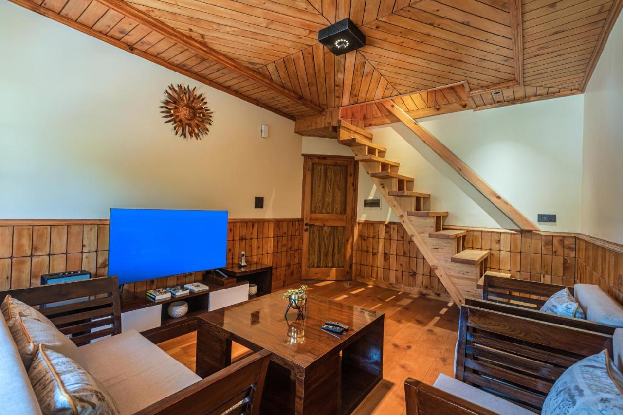 Saffronstays Monarch Manor, Manali - Regal Mansion Exterior foto